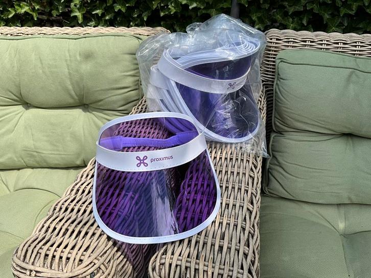 Zonnekleppen 25 stuks - nieuw, Kleding | Dames, Hoeden en Petten, Nieuw, Ophalen of Verzenden