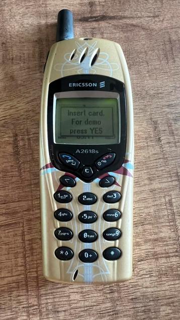 Mobile telefoon Ericsson A2618s ( model 2000 retro) beschikbaar voor biedingen