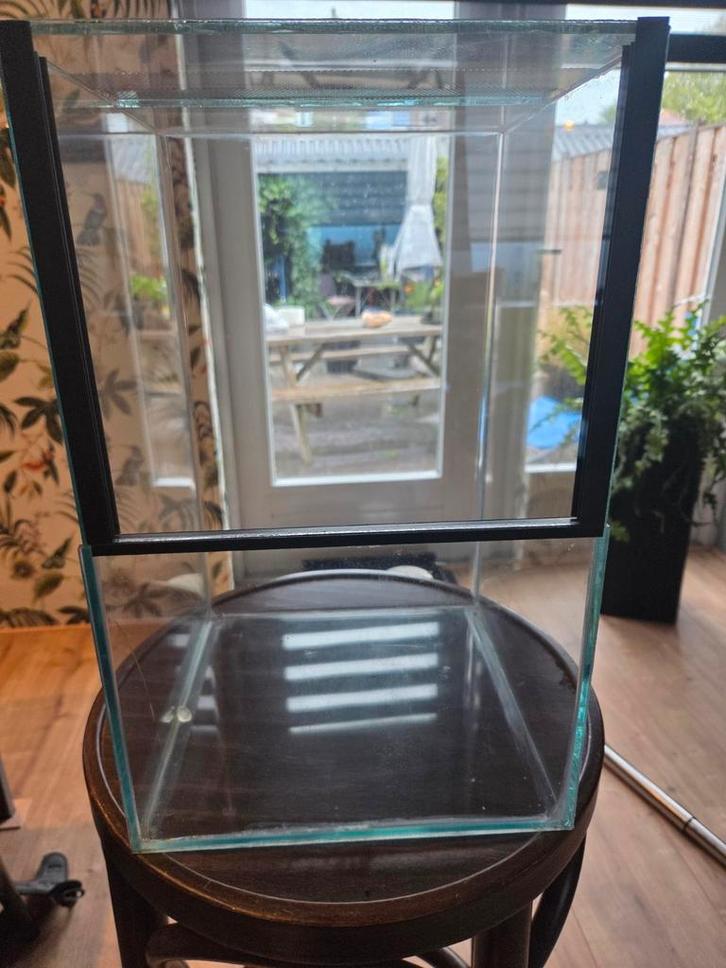 Terarium 25x25x40., Dieren en Toebehoren, Reptielen en Amfibieën | Toebehoren, Terrarium of Paludarium, Ophalen