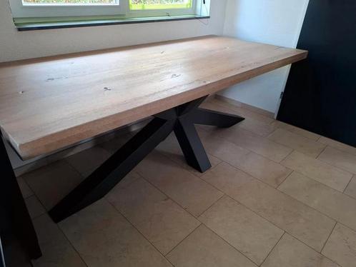 Robuuste Eettafel met matrixpoot 220x100 cm, Huis en Inrichting, Tafels | Eettafels, Zo goed als nieuw, 100 tot 150 cm, 200 cm of meer