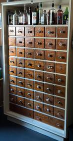 *Apothekerskast kruideniers kast*, Ophalen, 25 tot 50 cm
