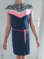 Blauw jurkje met roze accenten 146, Kinderen en Baby's, Kinderkleding | Maat 146, Persival, Meisje, Ophalen of Verzenden, Zo goed als nieuw