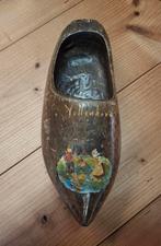 Heel oud klompje, klomp Vollenhove met ophangoog., Ophalen of Verzenden