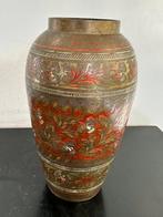 Oude Oosterse bewerkte vaas 15.5 cm, Ophalen of Verzenden