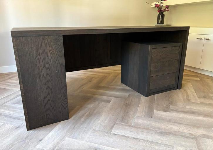 Massief Eiken Bureau met Ladekast, Huis en Inrichting, Bureaus, Zo goed als nieuw, Bureau, Ophalen