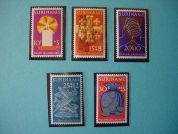Suriname paaszegels 1972 serie van 5 zegels beschikbaar voor biedingen