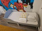 Kid's bed IKEA with matress, blue-grey colour, Ophalen, Zo goed als nieuw, 180 cm of meer, 85 tot 100 cm