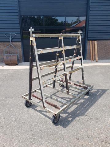 Platenwagen mobiele glasbok beschikbaar voor biedingen