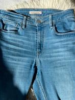 Levi’s 725 high rise bootcut 28, Kleding | Dames, Blauw, Ophalen of Verzenden, Zo goed als nieuw, W28 - W29 (confectie 36)