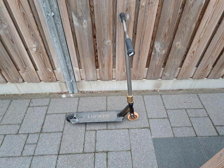 Custom gebouwde stuntstep, Hobby en Vrije tijd, Overige Hobby en Vrije tijd, Gebruikt, Ophalen