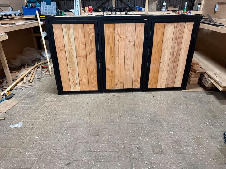 Op maat gemaakte kliko ombouw van staal en douglas gepoederc, Tuin en Terras, Tuinmeubel-accessoires, Nieuw, Verzenden