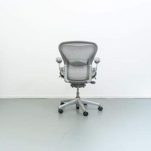 3x Herman Miller Aeron Bureaustoel Mineral/Satijn - maat B, Huis en Inrichting, Bureaustoelen, Zo goed als nieuw, Bureaustoel