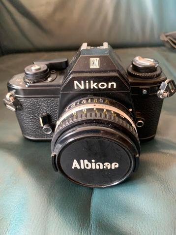 Nikon EM 35mm spiegelreflex analoge camera met extra lens . beschikbaar voor biedingen