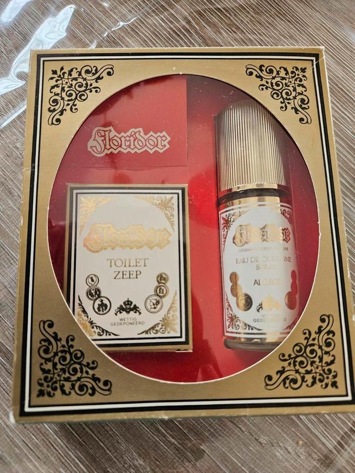Vintage Floridor Geschenkset in Originele Doos, Sieraden, Tassen en Uiterlijk, Uiterlijk | Parfum, Ophalen of Verzenden