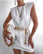 Iconic white Zara dress shoulder padded, Ophalen of Verzenden, Zo goed als nieuw, Maat 34 (XS) of kleiner, Wit