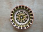 beschilderd bordje van rood aardewerk. 14cm, Antiek en Kunst, Antiek | Wandborden en Tegels, Ophalen of Verzenden