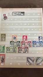 Album met Zwitserland, Oostenrijk, Noorwegen, Polen, Postzegels en Munten, Postzegels | Volle albums en Verzamelingen, Ophalen of Verzenden