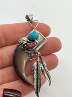 A393 Prachtige zilveren Navajo beerklauw hanger, Overige voorstellingen, Ophalen of Verzenden, X, Met edelsteen