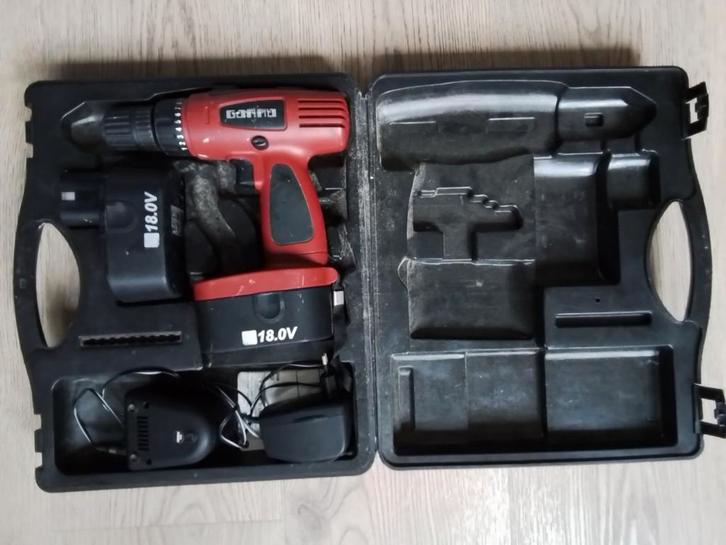 accu boormachine met lader en koffer, Doe-het-zelf en Verbouw, Gereedschap | Boormachines, Gebruikt, Boormachine, Minder dan 400 watt