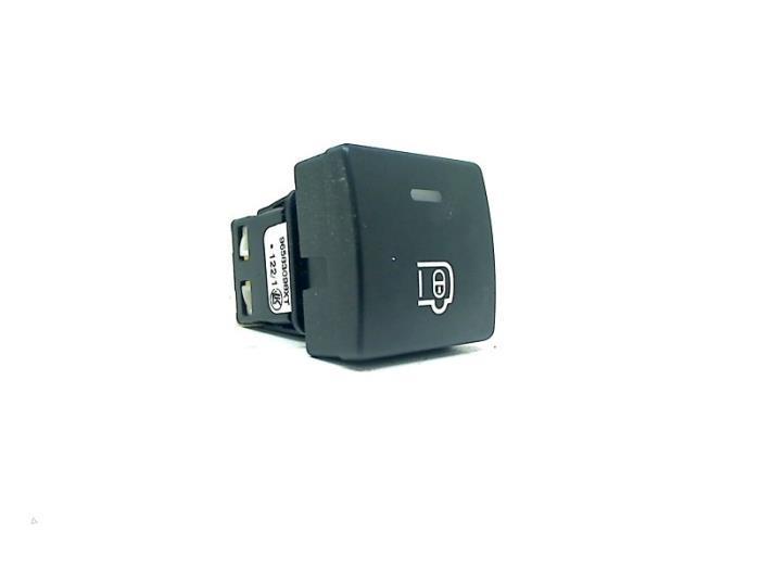 Centrale deurvergrendeling Schakelaar van een Peugeot Partne, Auto-onderdelen, Overige Auto-onderdelen, Peugeot, Gebruikt, 3 maanden garantie