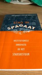 Stad in spagaat, Maatschappij en Samenleving, Ophalen of Verzenden, Zo goed als nieuw, Nederland