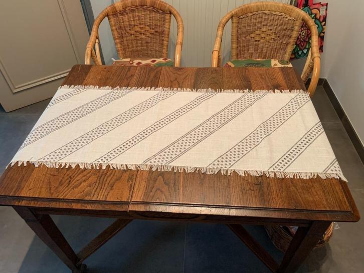Ecru tafelloper, tafelkleed grijs-bruine details; 142*45 cm, Huis en Inrichting, Tafelkleden, Zo goed als nieuw, Rechthoek, Binnen