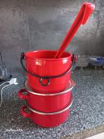 rood emaille kookketel en soeplepel, 2 rode pannen 20 cm, Huis en Inrichting, Ophalen of Verzenden, Zo goed als nieuw, Overige materialen
