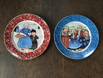 2 DE gebaksbordjes - Volendam en Marken beschikbaar voor biedingen