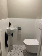 Nieuw: 4  grote mat witte toilet/ badkamer wandtegels 120x40, Doe-het-zelf en Verbouw, Tegels, Ophalen, 60 cm of meer, 40 tot 60 cm