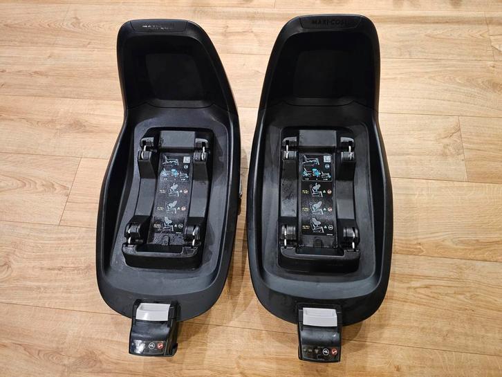Maxi-Cosi 2wayFix Base (2 stuks), Kinderen en Baby's, Autostoeltjes, Gebruikt, Maxi-Cosi, 0 t/m 18 kg, Isofix, Zijbescherming