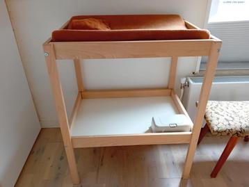 Ikea verschoontafel inclusief aankleedkussen beschikbaar voor biedingen