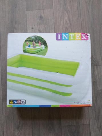 Opblaas zwembad beschikbaar voor biedingen