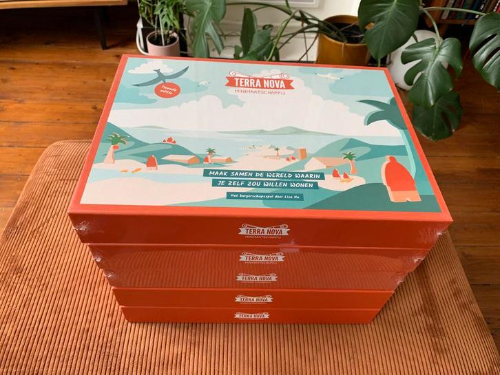 Terra Nova Minimaatschappij - 5 stuks - Prijs per stuk, Hobby en Vrije tijd, Gezelschapsspellen | Bordspellen, Gebruikt, Vijf spelers of meer