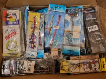 7 PATERNOSTERS MET PLASTIC OF  METALEN AFHOUDERS €10.00 beschikbaar voor biedingen