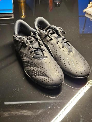 Zaalvoetbalschoenen ongebruikt in de maat 41 1/2! beschikbaar voor biedingen