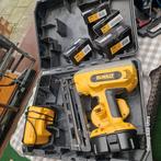 dewalt dc618 nail gun, Doe-het-zelf en Verbouw, Gereedschap | Boormachines, Ophalen of Verzenden, Zo goed als nieuw, 600 watt of meer