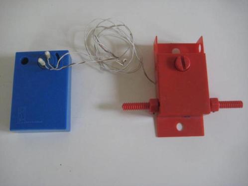 Sio montage motor + batterijhouder zeldzaam, Kinderen en Baby's, Speelgoed | Houten speelgoed, Gebruikt, Ophalen of Verzenden
