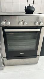 Bosch Keramische vrijstaande fornuis en oven, 4 kookzones, Ophalen of Verzenden, Zo goed als nieuw