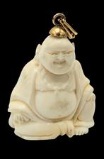 Buddha hanger goud & Hertshoorn gesneden uit Hertshoorn goud, Sieraden, Tassen en Uiterlijk, Kettinghangers, Overige voorstellingen