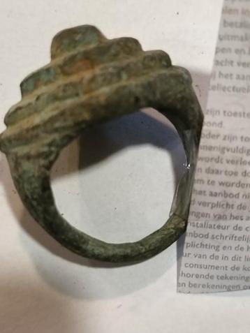 Antiek Brons budaist - Ring-1000 jaar  beschikbaar voor biedingen