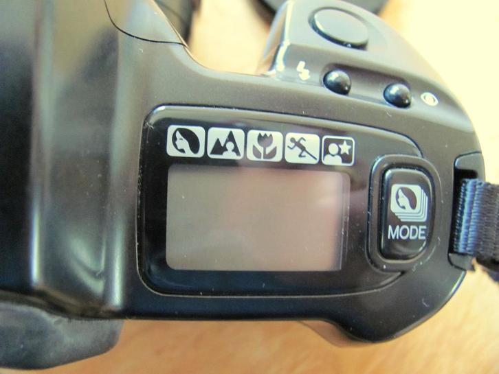 Minolta Dynax 300si analoge spiegelreflex, in handige tas, Audio, Tv en Foto, Fotocamera's Analoog, Gebruikt, Spiegelreflex, Minolta