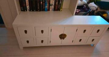 Oosters Hardhouten Kastje Wit beschikbaar voor biedingen