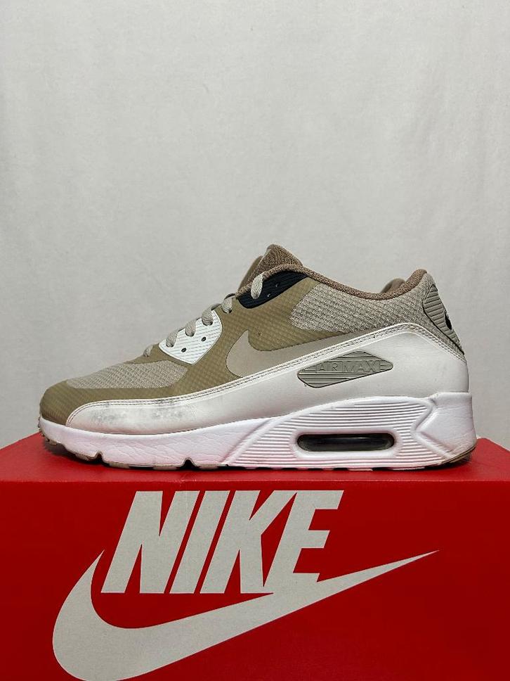 ALS NIEUW! Maat 45 - Nike Air Max 90 Ultra 2.0 Essential, Kleding | Heren, Schoenen, Zo goed als nieuw, Sneakers of Gympen, Overige kleuren
