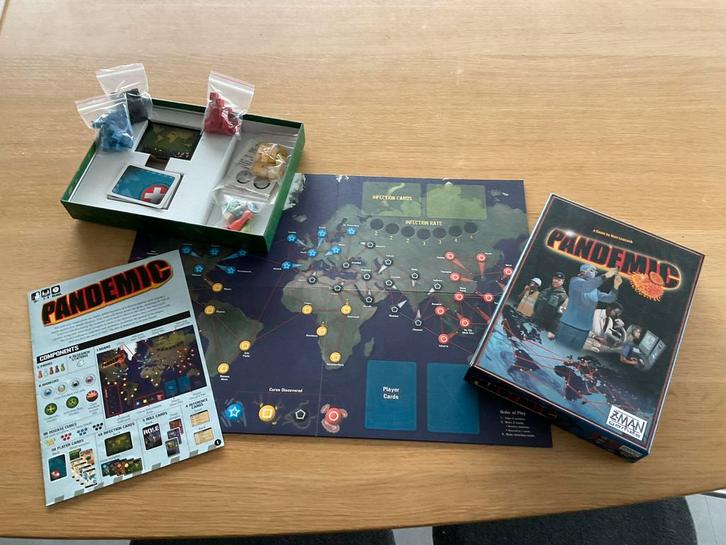 Pandemic Bordspel - Zo Goed Als Nieuw!, Hobby en Vrije tijd, Gezelschapsspellen | Bordspellen, Zo goed als nieuw, Ophalen of Verzenden