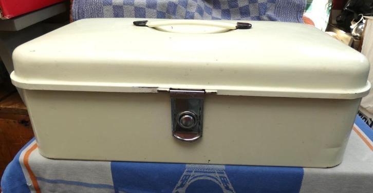 oude broodtrommel/ Brabantia brooddoos, Antiek en Kunst, Antiek | Keukenbenodigdheden, Ophalen of Verzenden