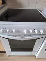 Elektrisch fornuis met oven - Indesit, Witgoed en Apparatuur, Fornuizen, Elektrisch, 4 kookzones, Vrijstaand, 85 tot 90 cm