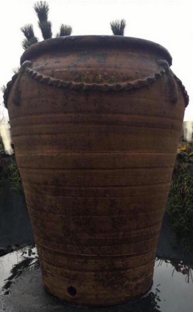 Grote 57cm hoge terracotta oude vaas bloempot uniek, Tuin en Terras, Bloempotten, Zo goed als nieuw, Terracotta, Binnen, Balkon