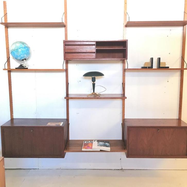 Poul Cadovius by Royal System vintage modulair wandsysteem, Huis en Inrichting, Kasten | Wandmeubels, Gebruikt, 200 cm of meer