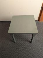 Groen brocante krukje, plantentafeltje, bijzettafeltje, Huis en Inrichting, Tafels | Bijzettafels, Minder dan 55 cm, Rond, Hout