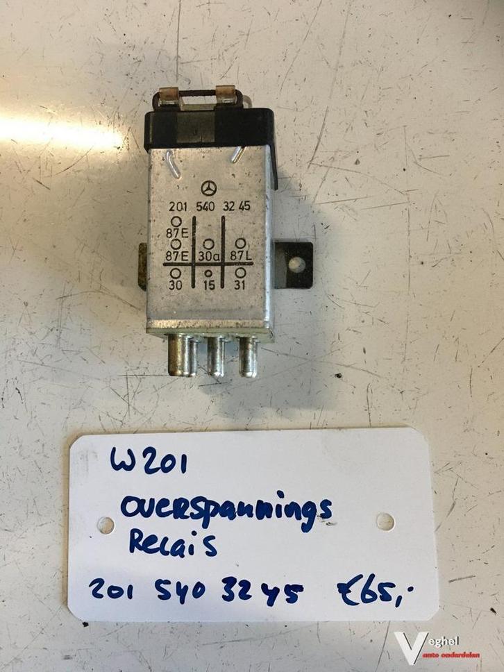 Mercedes W201 Overspanningsrelais nr :  201 540 32 45, Auto-onderdelen, Elektronica en Kabels, Gebruikt, Ophalen of Verzenden